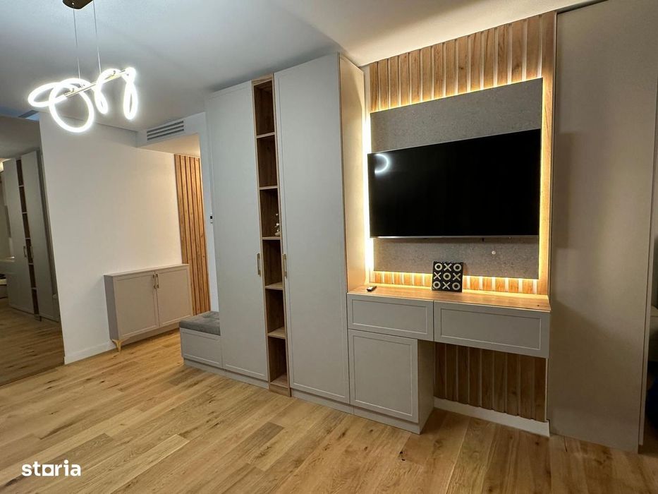 Apartament 2 camere, garaj, Centrul Civic