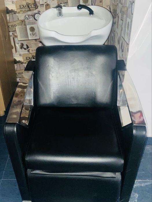 Фризьорска колона