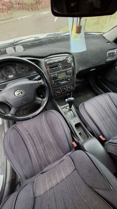 Тайота авенсис 2001г. Продам