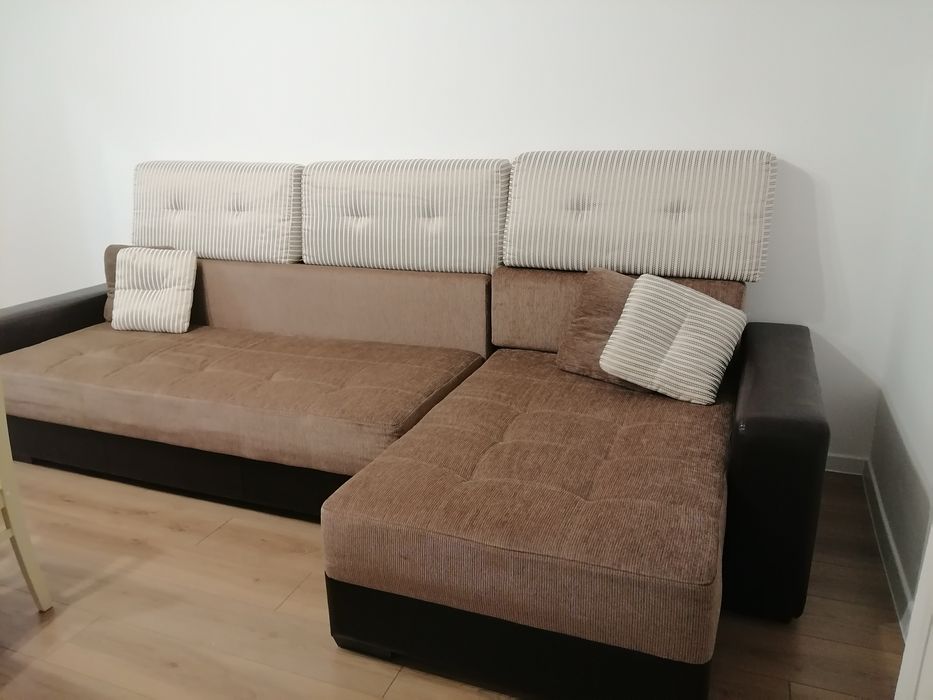 Диван чистый в отличном состоянии!