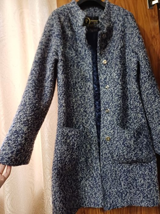 Пальто с ремнем в таком же материале