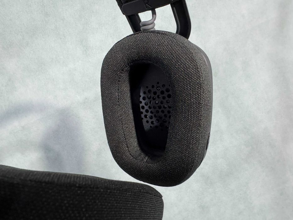 Слушалки - Logitech Zone Vibe 100