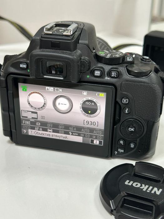 Продам зеркальный фотоаппарат Nikon d5600