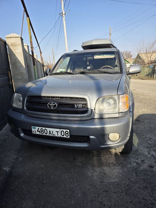 Тойота Секвоя 2002