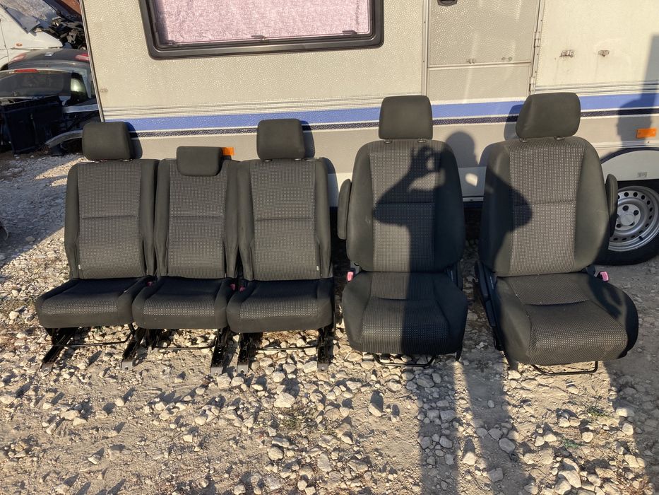 Салон за Тойота Корола Версо 2004- 2009г