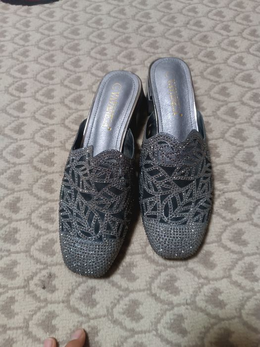 Kafolati bilan yangi