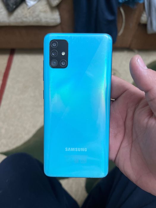 samsung  xolzti zor ishlashi zor bita qol ishlatilgan   Karopasi.