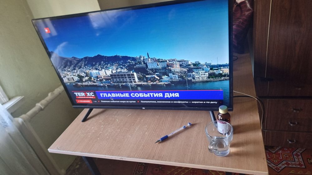 Продаю технику и стол