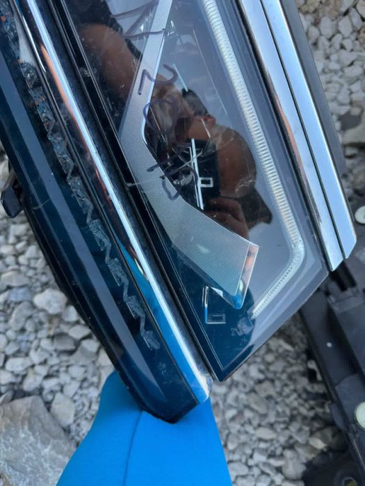 Десен фар за VW Tiguan 2019