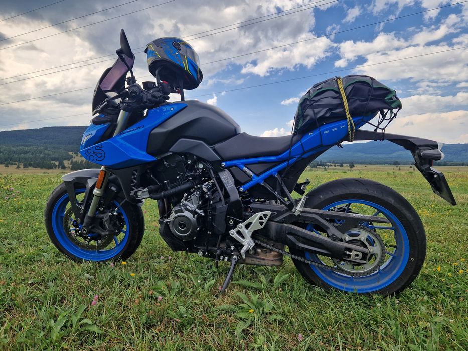 Suzuki GSX-8S motocicleta