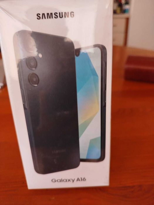 чисто нов неразпечатан Samsung galaxy A16. С гаранция + беж. слушалки