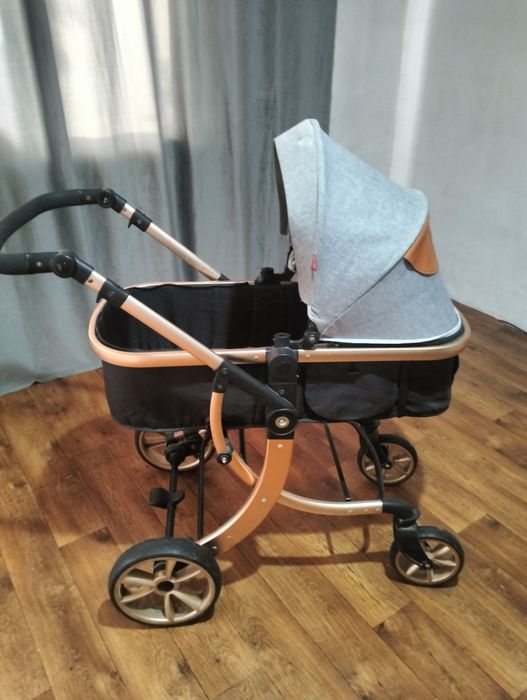 Продам коляску  трансформер