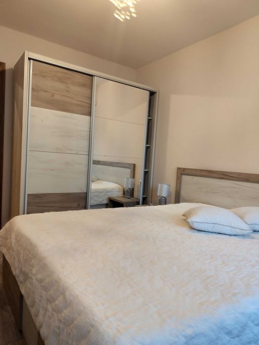 Нощувки .Луксико  е двустаен апартамент с гараж .До Гранд мол .