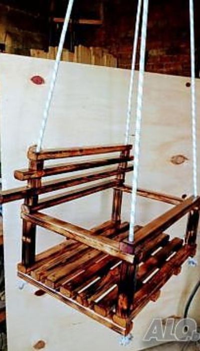 Люлка от масивно дърво