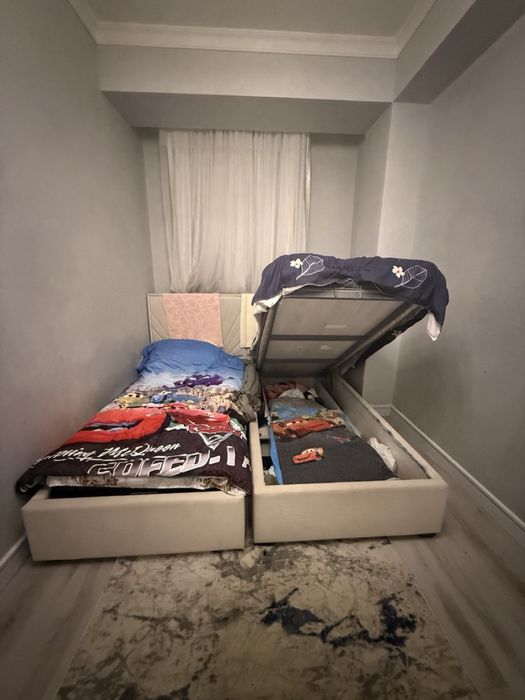 2 та кроват сотилади