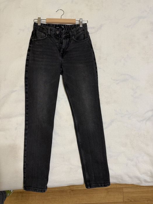 Дънки по 10 лв. за брой