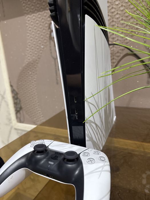 PlayStatyon 5 Pro 2TB