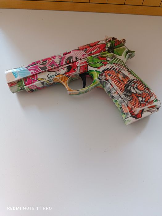 Орбизный пистолет "Beretta 92"