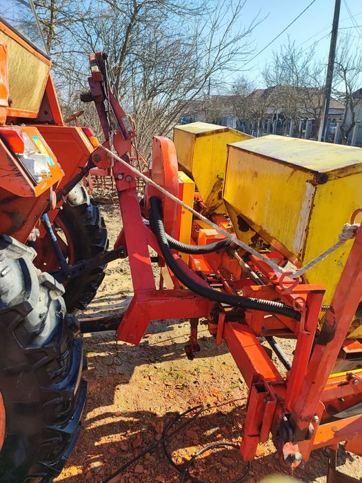 Semanatoare italiana Franzino cu 4 randuri.