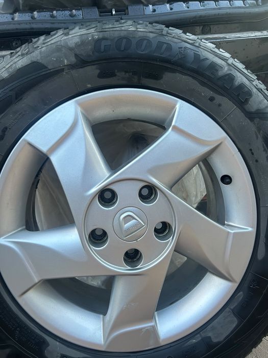 jante originale Dacia Duster