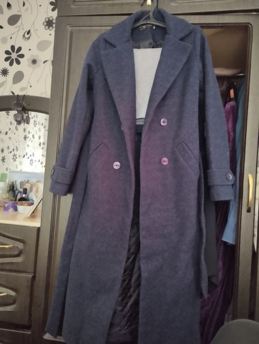 Женское пальто, демисезонное!