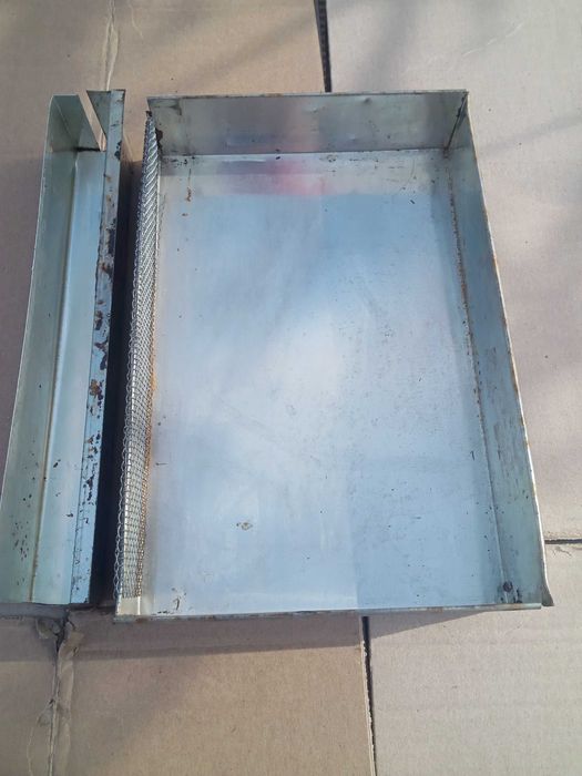 Продам кормушки для пчел