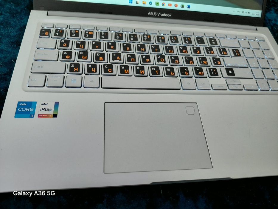 ASUS Vivobook 12/512GB SROCHNO notebook noutbuk notebuk