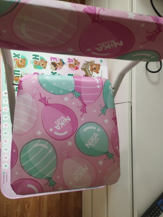 Продам детский стол со стулом