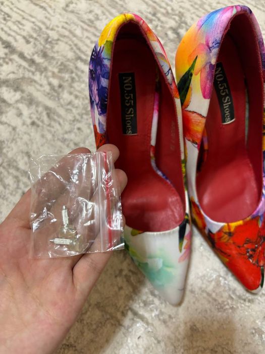 Туфли женские на каблуке , разноцветный принт 35 размер