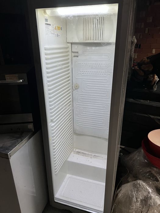 Професионална хладилна витрина liebherr