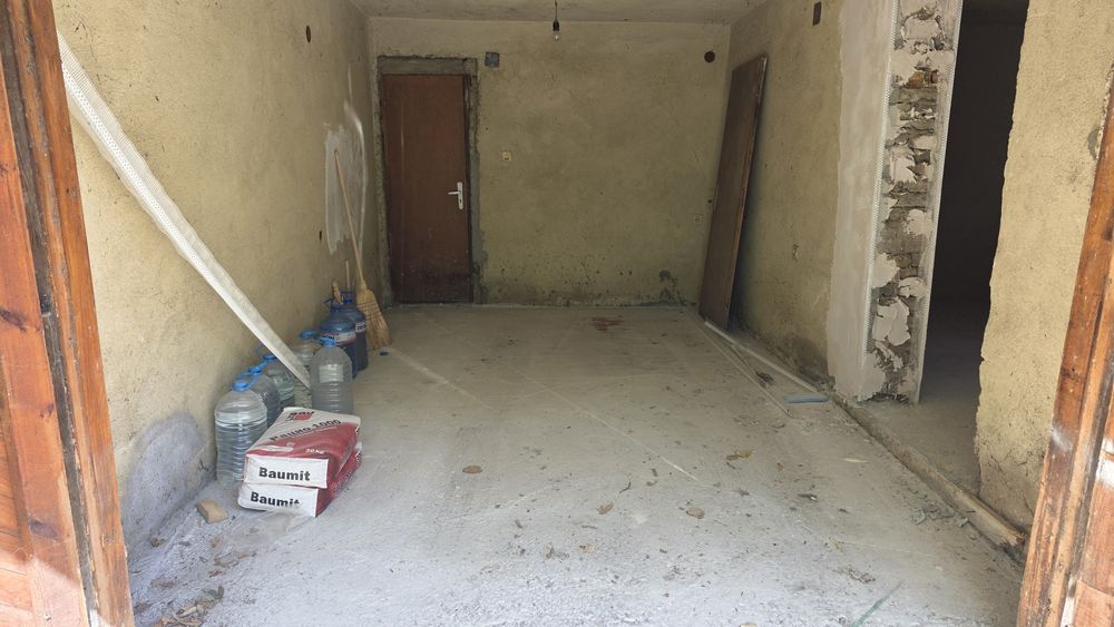 Продава се Многостаен апартамент в Провадия - 240 кв.м за 338 €/кв.м - Снимка #21