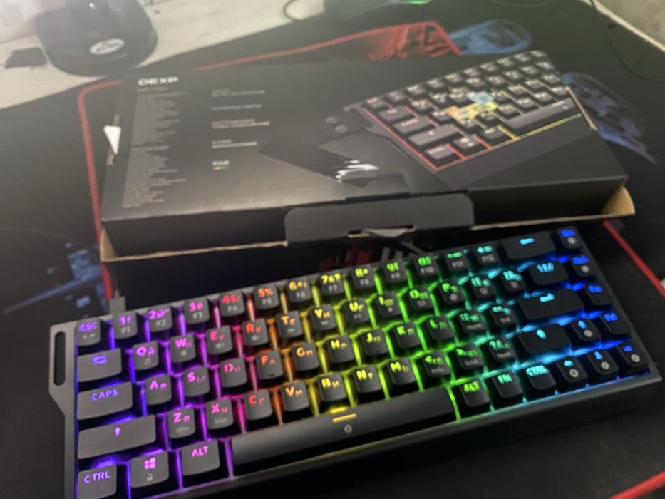 Продам клавиатуру новая