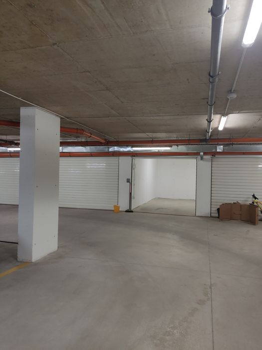 Дава се под наем Гараж / Паркомясто в София, в.з. Американски колеж - 19 кв.м за 153 € - Снимка #1