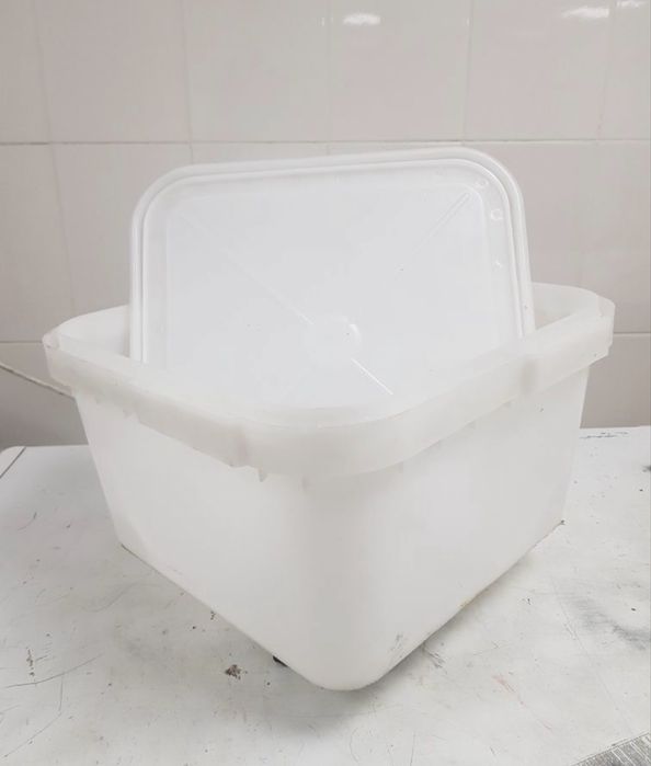 Пластиковый куботейнер 12 л