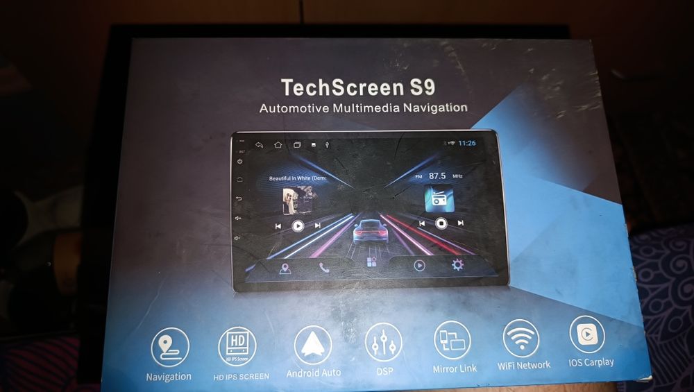 Магнитола  Tayes