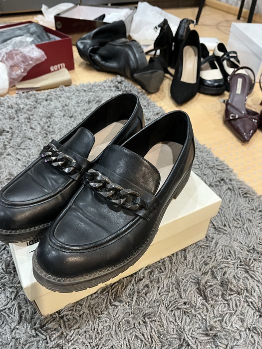 Продам обувь разные