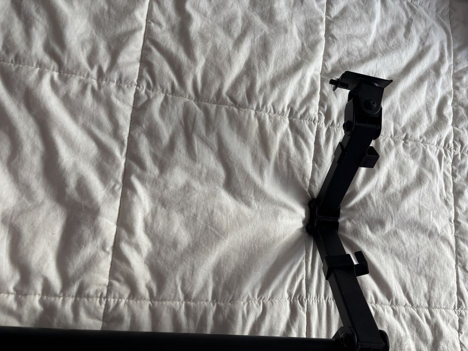 Set 2 monitoare de gaming HP OMEN 24” si suport de birou articulat