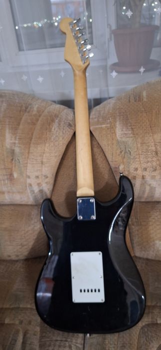 Гитара электрическая