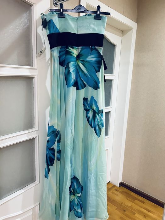 Продаю  роскошное платье размер S