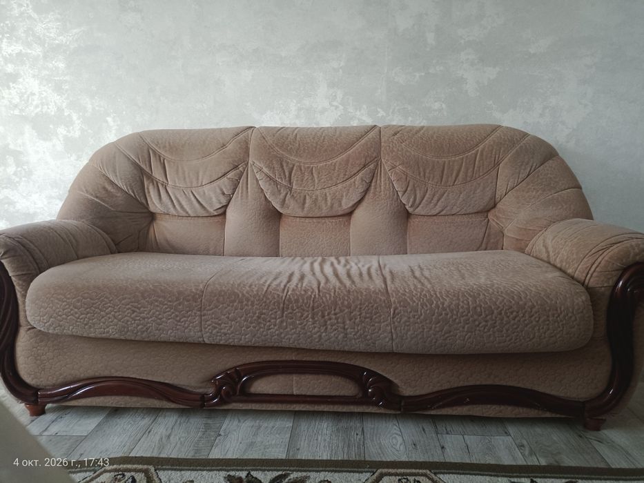 Продам диван и 2 кресло мягкое