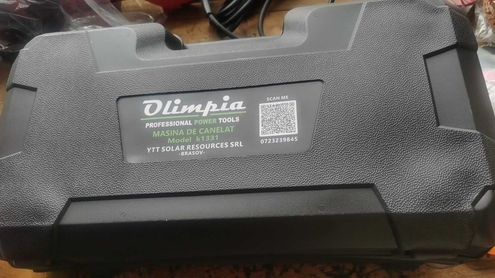 Masina slituit caneluri beton 5 discuri dia D133/D160, 2700W