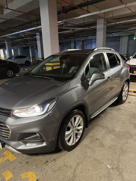 Срочно продается Tracker Premier