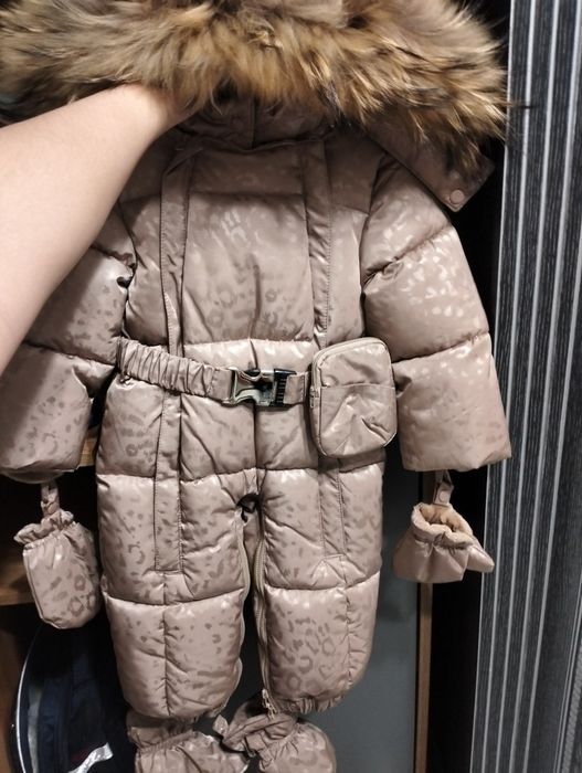 Продам зимний комбинезон для новорожденных