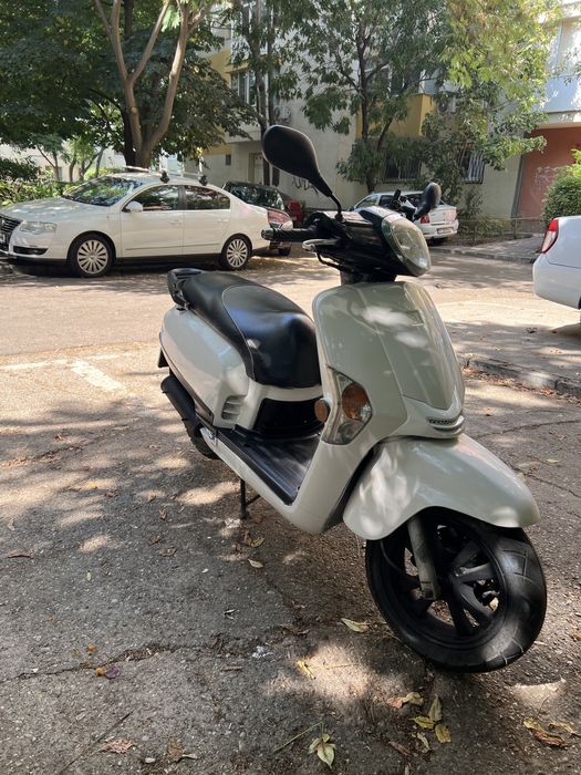 Scuter kymco like 50 fara permis