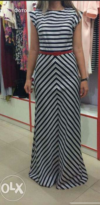 Платье новое в полоску