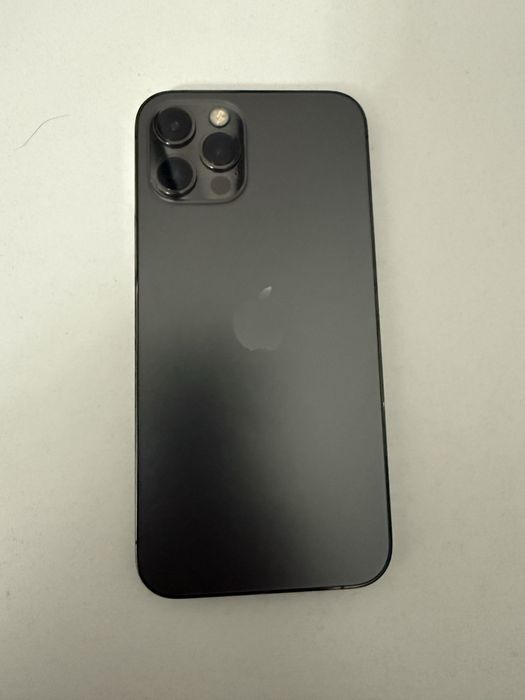 Продам Айфон 12 pro