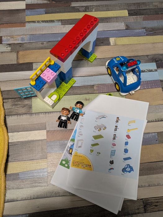 Lego Duplo 10902 - Secție Poliție