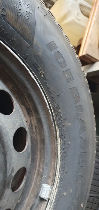 Гуми с джанти 215х65х16 НОВИ