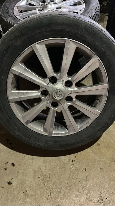 R20 на Лексус 570