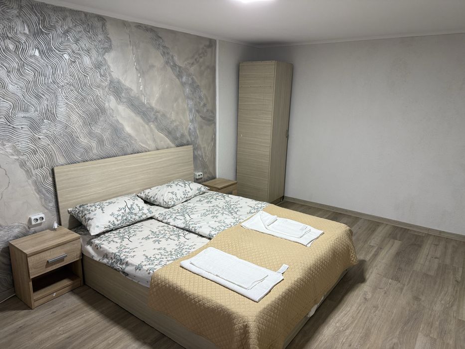 Inchiriez Casa 2 Camere Regim Hotelier/luna